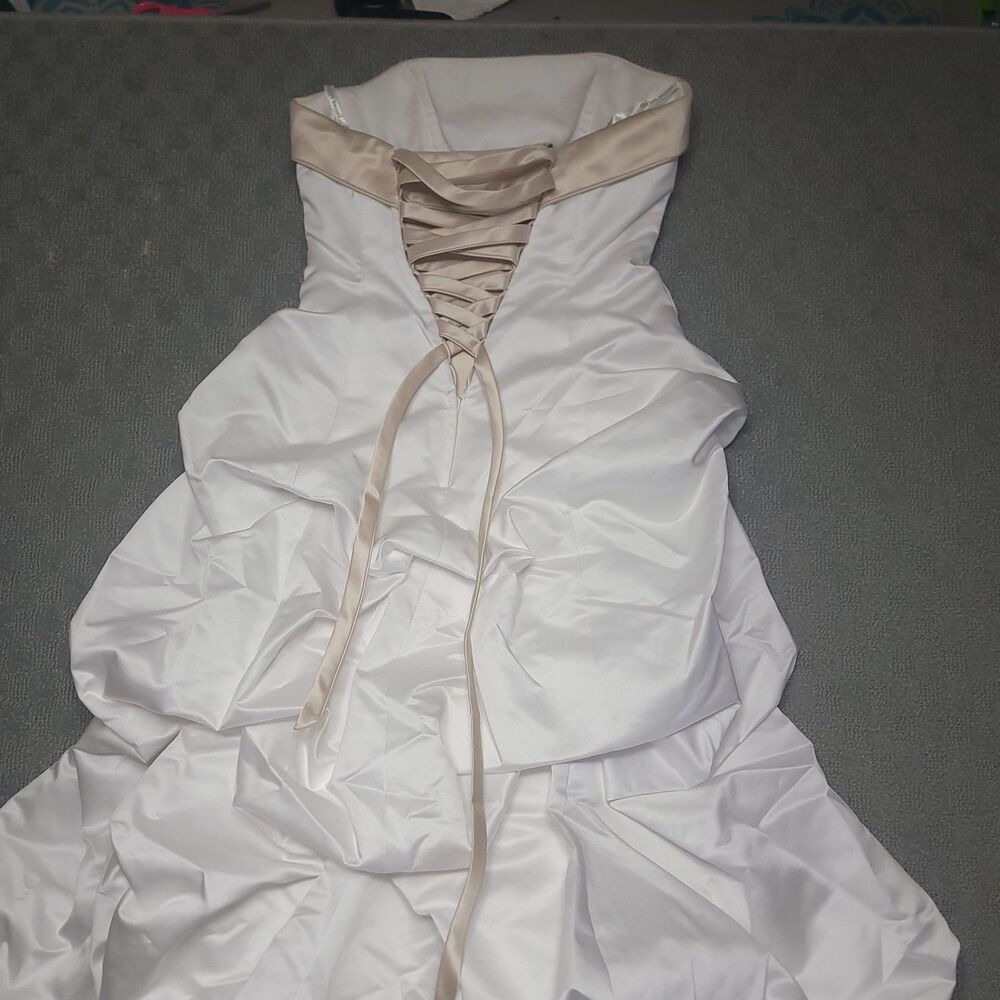 David's Bridal Wedding Dress Size 4 White Champagne Cuff Neckline T9168 - Picture 6 of 16